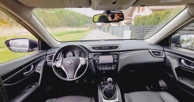 Nissan X-Trail cena 72900 przebieg: 145000, rok produkcji 2017 z Starogard Gdański małe 254